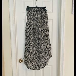 Joe B Smocked Waist Woven‎ Maxi Skirt